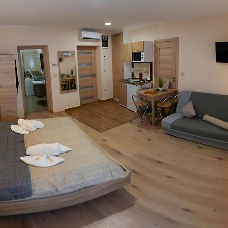 Holiday Apartmanhaz Gyula Exterior photo